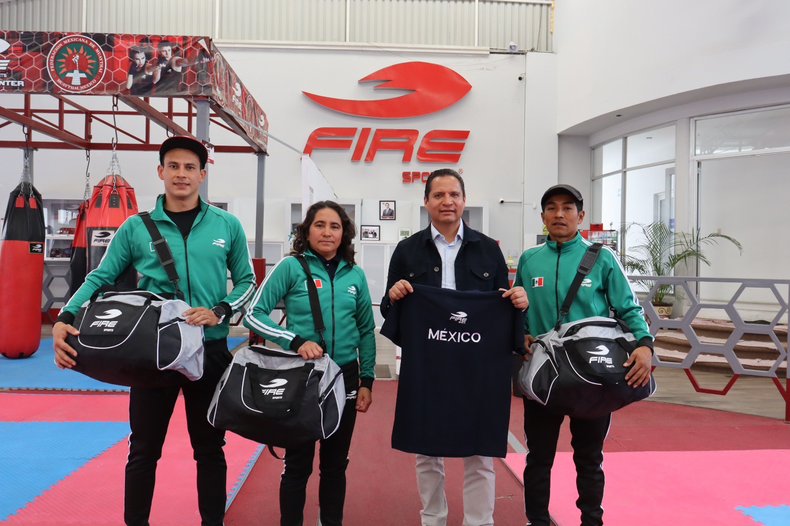 Apoya Luis Antonio Herrera a atletas tlaxcaltecas para participar en Mundial de Duatlón